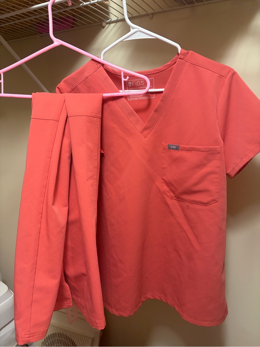 Figs Coral V‑Neck Scrub Top — Technical Collection